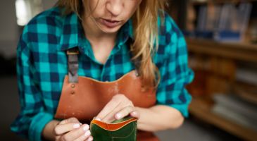 How to clean a leather wallet